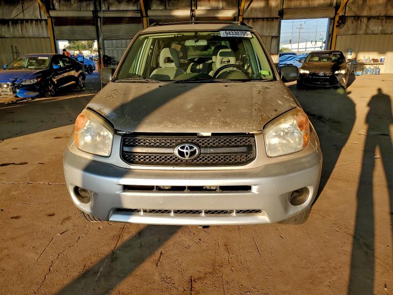 Photo 5 from auction – 2005 TOYOTA RAV4 with VIN JTEGD20V050086701