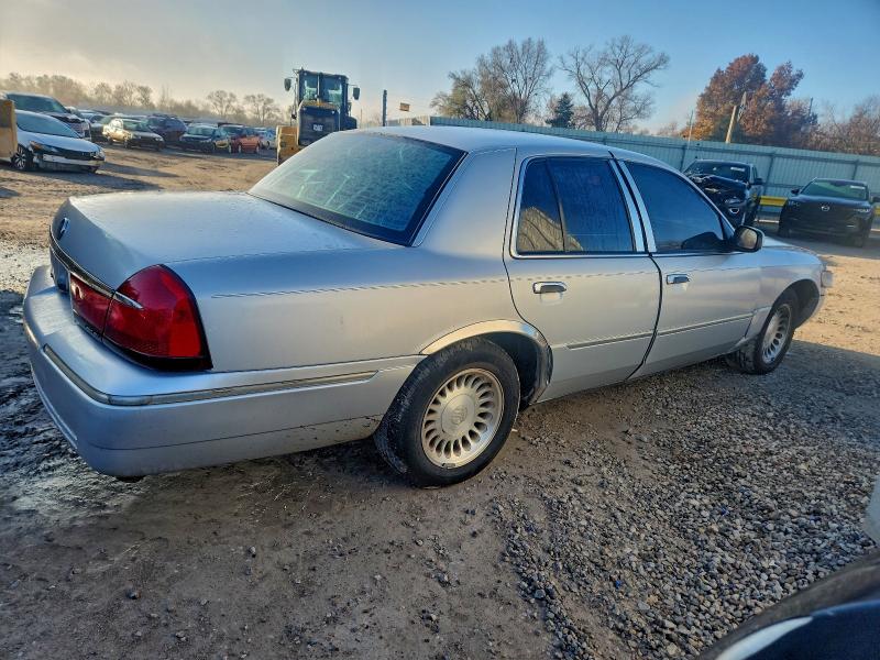 Photo 3 from auction – 2000 MERCURY GRAND MARQ with VIN 2MEFM75W8YX736426