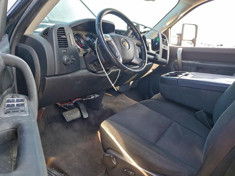 Photo 8 from auction – 2013 CHEVROLET SILVERADO with VIN 1GCRKSE71DZ364867