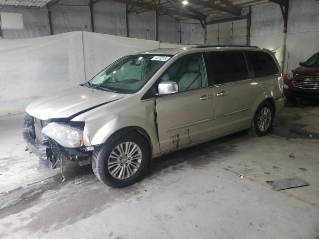 CHRYSLER TOWN & COU 2013 with VIN 2C4RC1CG4DR758125 - Photo from auction