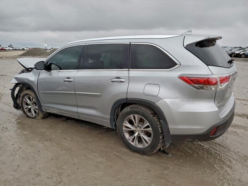 Foto 2 de la subasta – 2015 TOYOTA HIGHLANDER con VIN 5TDJKRFH0FS146470