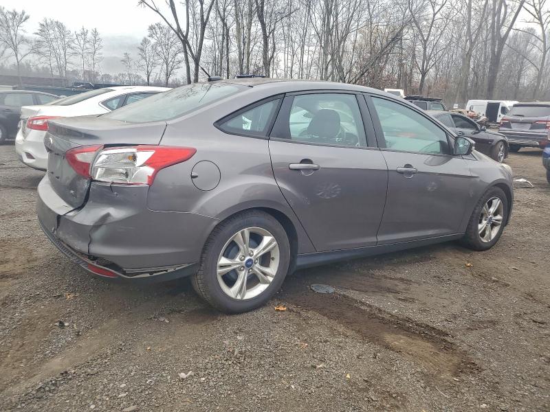 Photo 3 from auction – 2014 FORD FOCUS SE with VIN 1FADP3F23EL215035