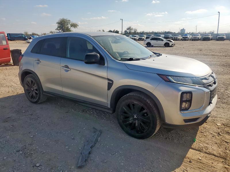 Photo 4 from auction – 2023 MITSUBISHI OUTLANDER with VIN JA4ARUAU6PU003758