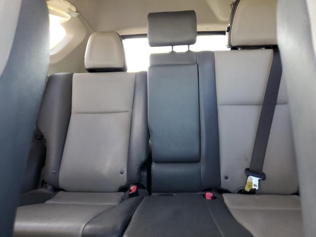 Photo 10 from auction – 2014 TOYOTA RAV4 LIMIT with VIN JTMYFREV3ED036355
