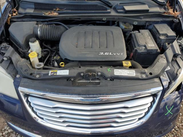 Photo 12 from auction – 2015 CHRYSLER TOWN & COU with VIN 2C4RC1BG7FR678127