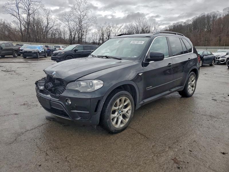 BMW X5 XDRIVE3 2013 with VIN 5UXZV4C50D0B19942 - Photo from auction