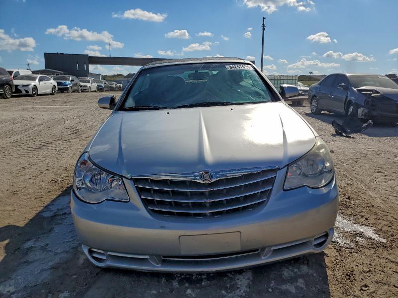 Photo 5 from auction – 2010 CHRYSLER SEBRING TO with VIN 1C3BC5ED9AN143045
