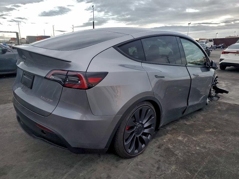 Photo 3 from auction – 2025 TESLA MODEL Y with VIN 7SAYGDEFXSF300929