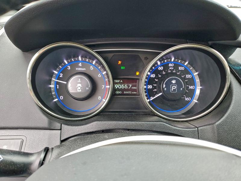 Photo 9 from auction – 2012 HYUNDAI SONATA SE with VIN 5NPEC4AC6CH447369