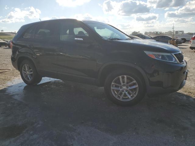 Photo 4 from auction – 2015 KIA SORENTO LX with VIN 5XYKT3A60FG592796