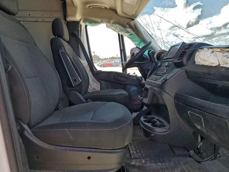 Photo 7 from auction – 2025 RAM PROMASTER with VIN 3C6LRVDG7SE521094