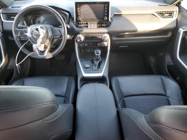 Photo 8 from auction – 2020 TOYOTA RAV4 XSE with VIN JTMEWRFV1LJ047757