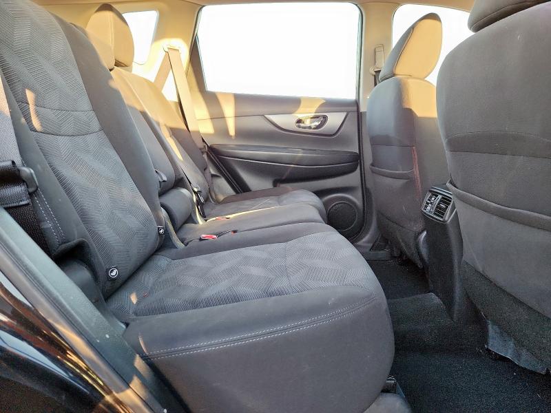 Photo 11 from auction – 2016 NISSAN ROGUE S with VIN KNMAT2MT1GP650663