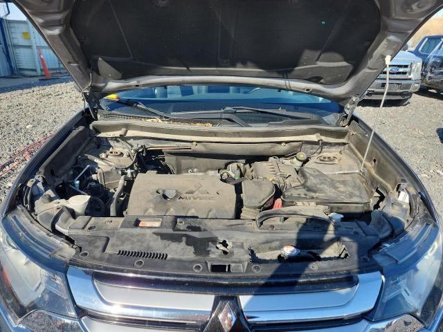 Zdjęcie 12 z aukcji – 2016 MITSUBISHI OUTLANDER z VIN JA4AZ3A35GZ055841