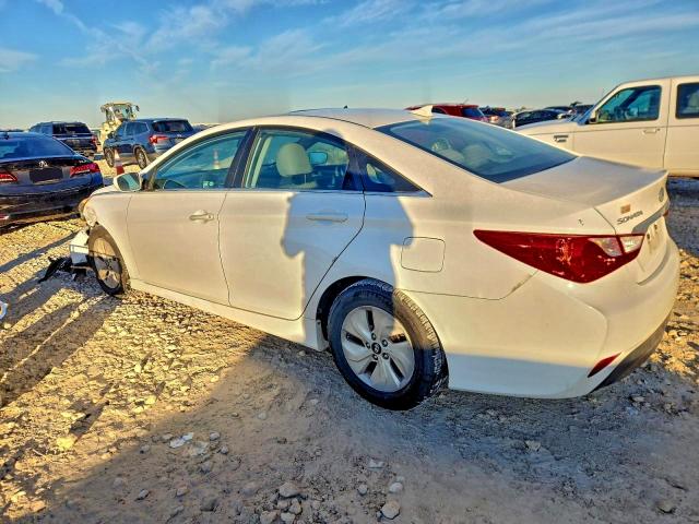 Photo 2 from auction – 2014 HYUNDAI SONATA GLS with VIN 5NPEB4ACXEH813615