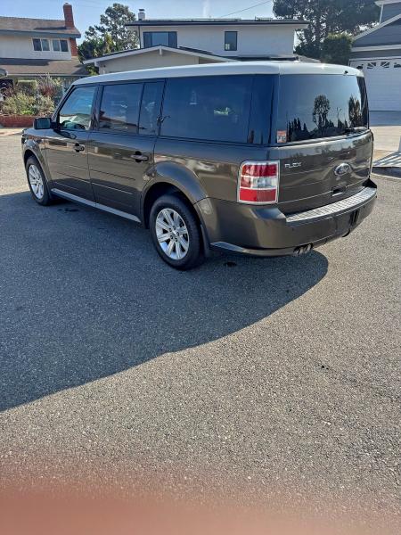 Photo 3 from auction – 2011 FORD FLEX SE with VIN 2FMGK5BC1BBD21636