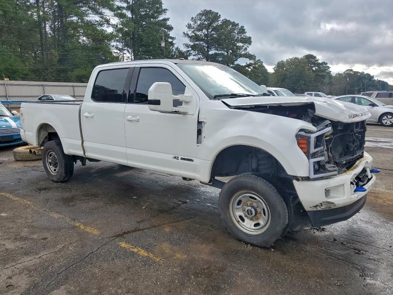 Photo 4 from auction – 2017 FORD F250 SUPER with VIN 1FT7W2BT8HED18771