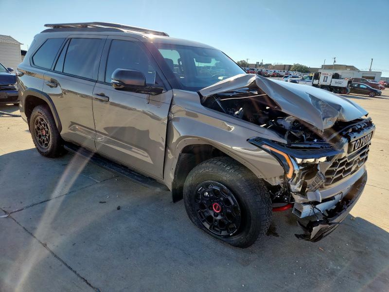 Zdjęcie 4 z aukcji – 2025 TOYOTA SEQUOIA SR z VIN 7SVAAABA0SX067579