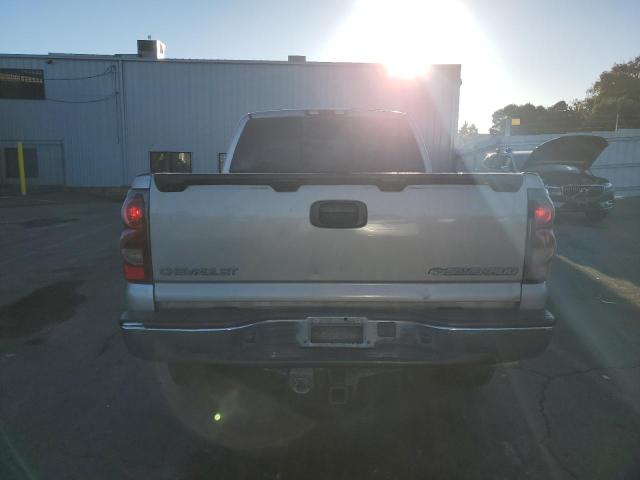 Photo 6 from auction – 2004 CHEVROLET SILVERADO with VIN 2GCEC19T741316800