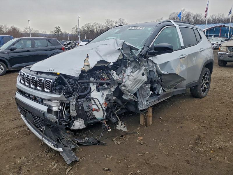 JEEP COMPASS LI 2025 with VIN 3C4NJDCNXST523565 - Photo from auction