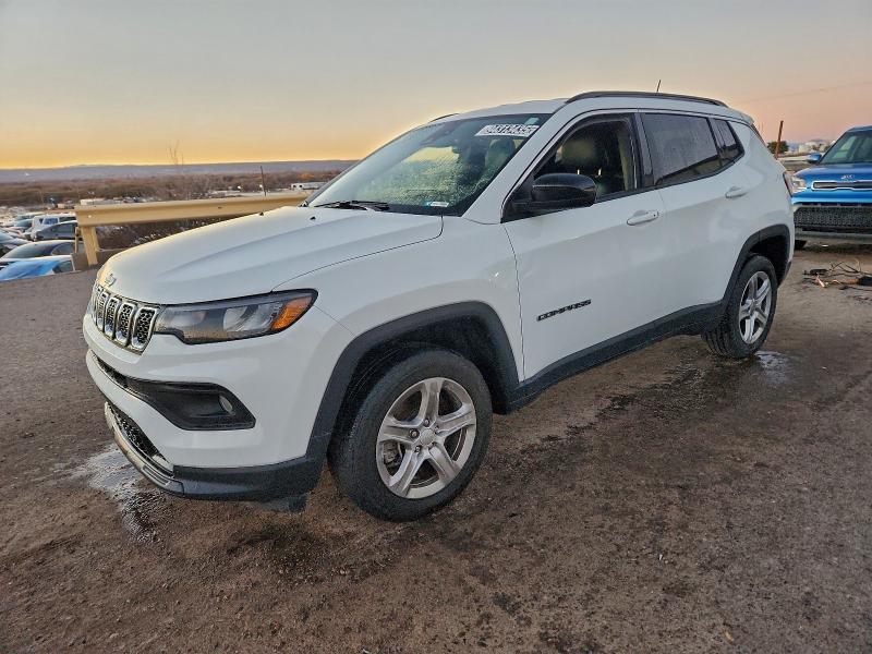 JEEP COMPASS LA 2023 with VIN 3C4NJDBNXPT553447 - Photo from auction
