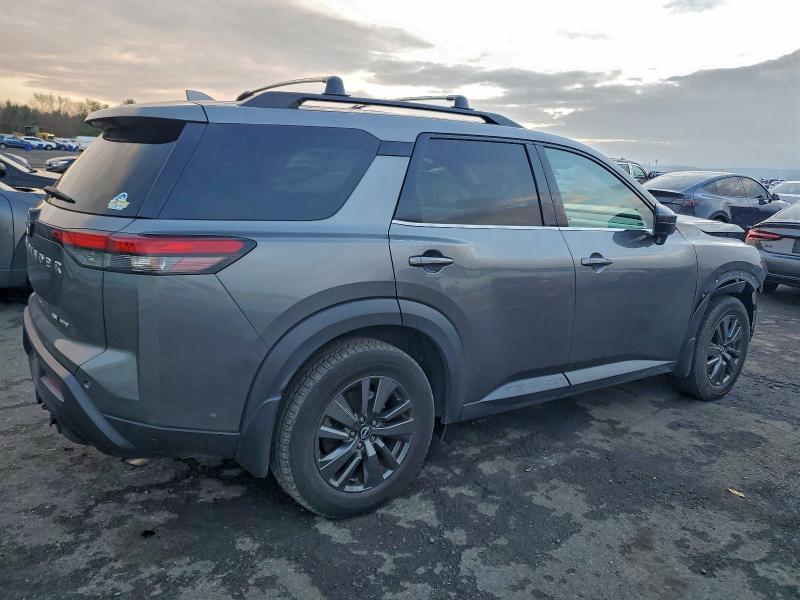 Photo 3 from auction – 2022 NISSAN PATHFINDER with VIN 5N1DR3BD5NC209762