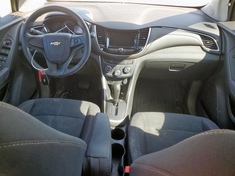 Photo 8 from auction – 2019 CHEVROLET TRAX LS with VIN 3GNCJKSB5KL153717
