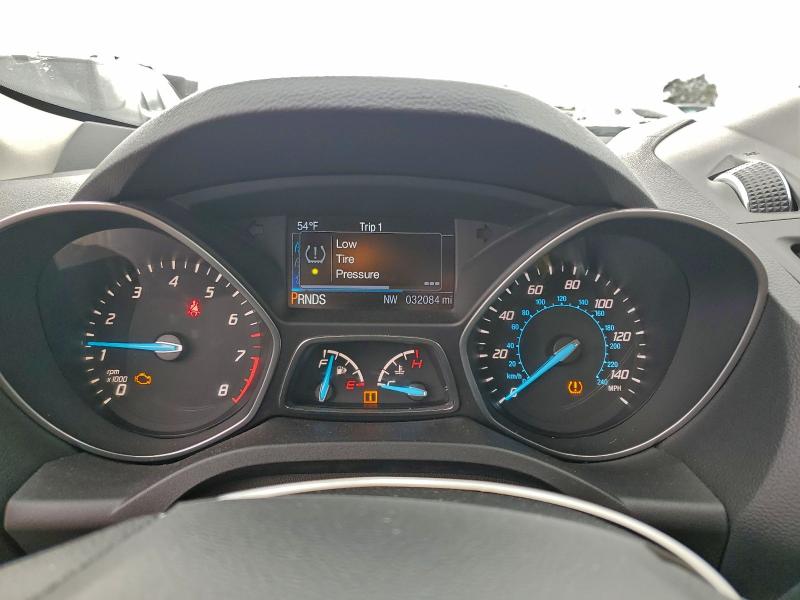 Photo 9 from auction – 2015 FORD ESCAPE SE with VIN 1FMCU0GX7FUB95967