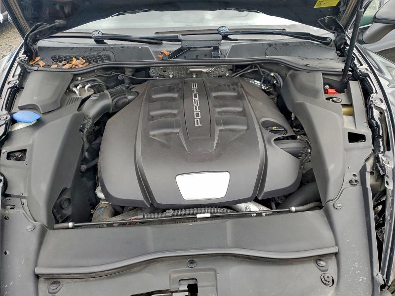 Photo 12 from auction – 2014 PORSCHE CAYENNE with VIN WP1AF2A27ELA49098