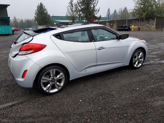 Photo 3 from auction – 2016 HYUNDAI VELOSTER with VIN KMHTC6AD1GU302811