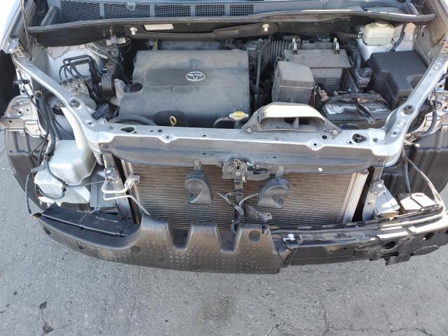 Photo 12 from auction – 2015 TOYOTA SIENNA LE with VIN 5TDJK3DC6FS110965