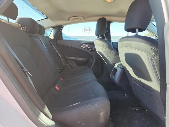 Photo 10 from auction – 2015 CHRYSLER 200 LIMITE with VIN 1C3CCCAB7FN745902