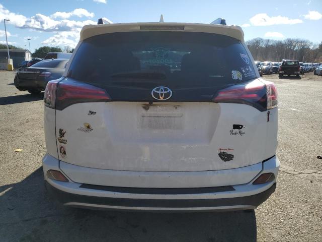 Photo 6 from auction – 2017 TOYOTA RAV4 SE with VIN JTMJFREV2HJ159412
