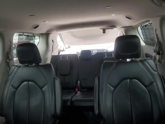 Photo 10 from auction – 2017 CHRYSLER PACIFICA T with VIN 2C4RC1BG1HR747445