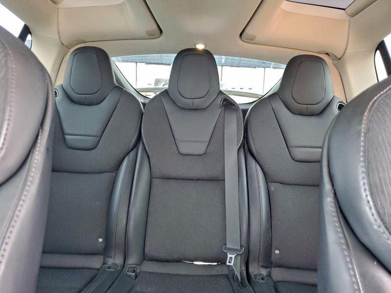 Photo 10 from auction – 2016 TESLA MODEL X with VIN 5YJXCAE23GF004965