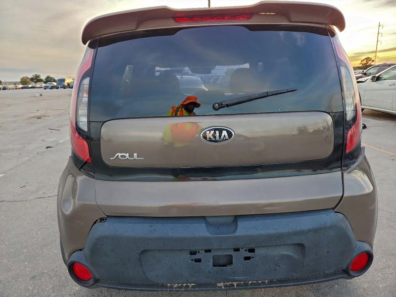 Photo 6 from auction – 2015 KIA SOUL with VIN KNDJN2A28F7142811