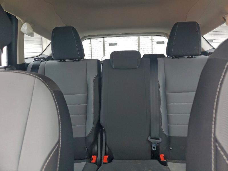 Photo 10 from auction – 2018 FORD ESCAPE S with VIN 1FMCU0F71JUA08698