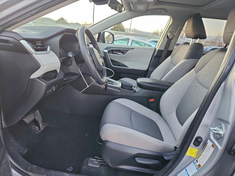 Foto 7 de la subasta – 2019 TOYOTA RAV4 XLE con VIN JTMP1RFV2KD524183