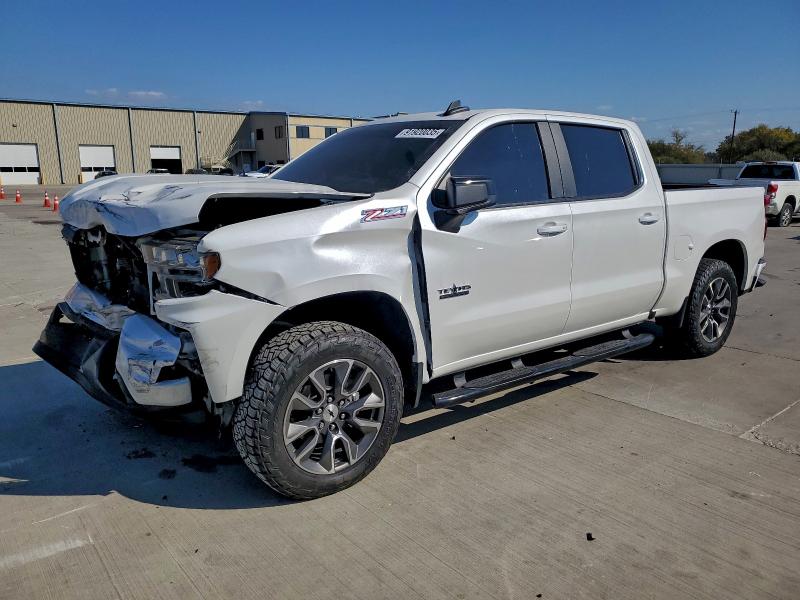 CHEVROLET SILVERADO 2021 with VIN 3GCUYEED9MG362557 - Photo from auction