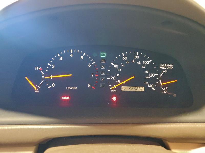 Photo 9 from auction – 2001 LEXUS ES 300 with VIN JT8BF28G210313524