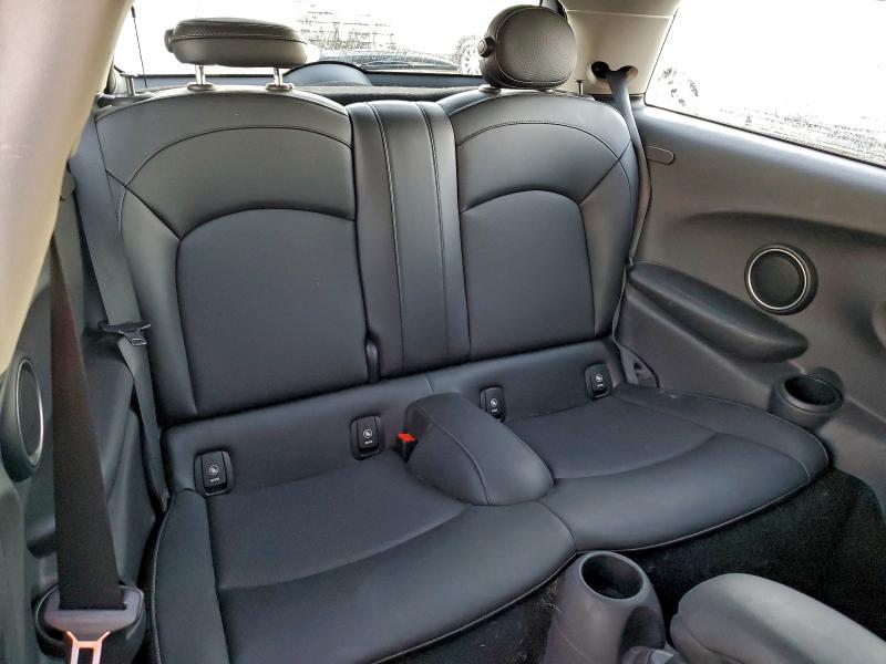 Photo 10 from auction – 2015 MINI COOPER S with VIN WMWXP7C59F2A34820
