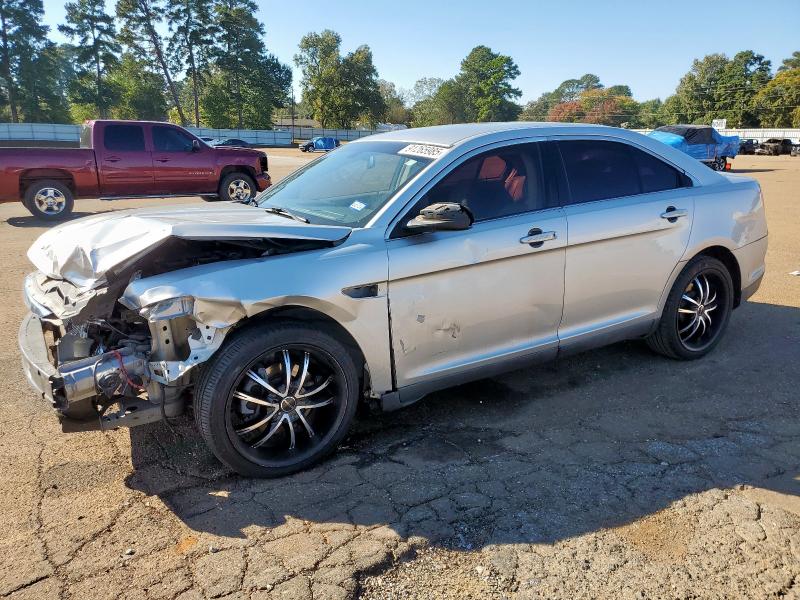 FORD TAURUS SE 2011 with VIN 1FAHP2DW1BG181179 - Photo from auction