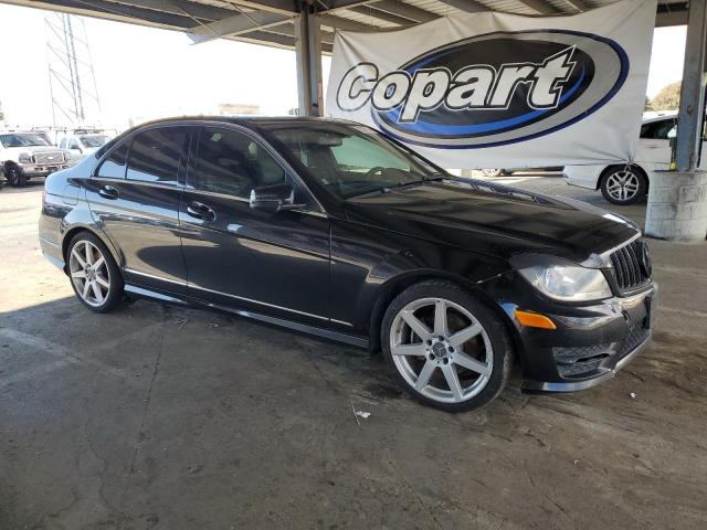 Photo 4 from auction – 2014 MERCEDES-BENZ C 250 with VIN WDDGF4HB2EA965069