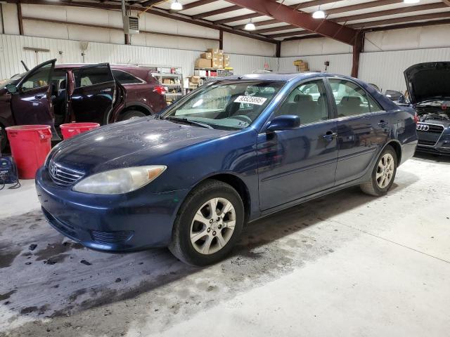 TOYOTA CAMRY LE 2005 with VIN 4T1BE32K25U074669 - Photo from auction