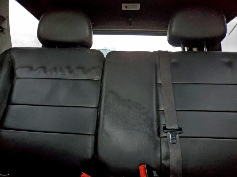 Photo 10 from auction – 2010 FORD ESCAPE LIM with VIN 1FMCU9EG7AKD17268