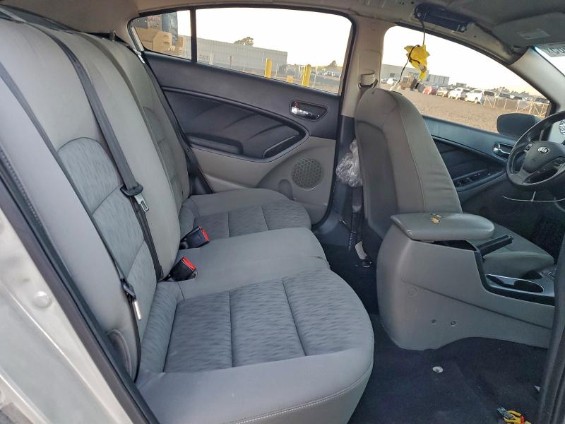 Photo 10 from auction – 2015 KIA FORTE with VIN KNAFK4A68F5293735