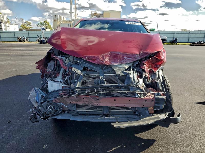 Photo 5 from auction – 2018 TOYOTA RAV4 with VIN 2T3ZFREV0JW448301