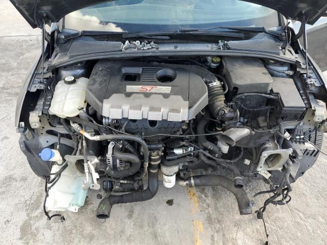 Photo 11 from auction – 2017 FORD FOCUS ST with VIN 1FADP3L97HL285157