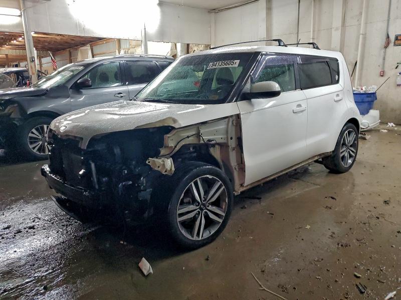 KIA SOUL + 2016 with VIN KNDJP3A52G7384747 - Photo from auction