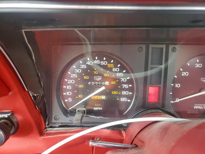 Photo 9 from auction – 1982 CHEVROLET CORVETTE with VIN 1G1AY8785C5124465